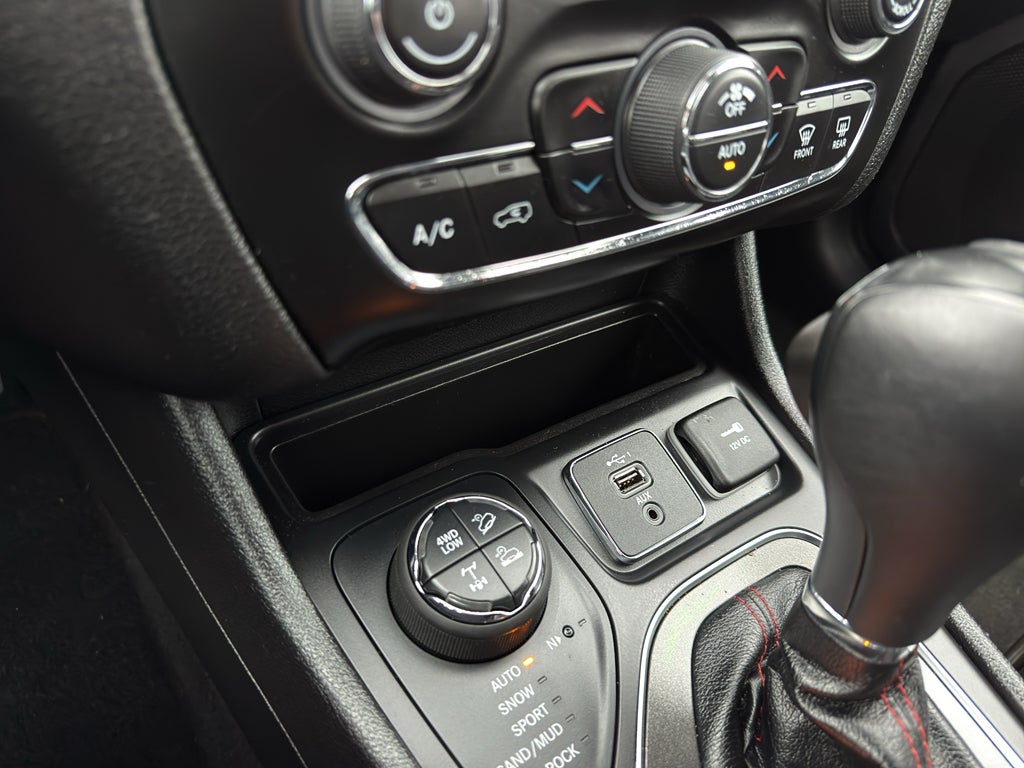 2020 Jeep Cherokee Trailhawk