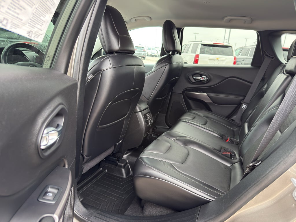 2021 Jeep Cherokee Latitude Lux