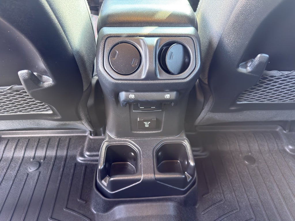 2024 Jeep WRANGLER UNLIMI Base