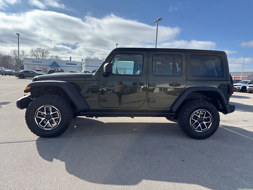 2024 Jeep WRANGLER UNLIMI Base