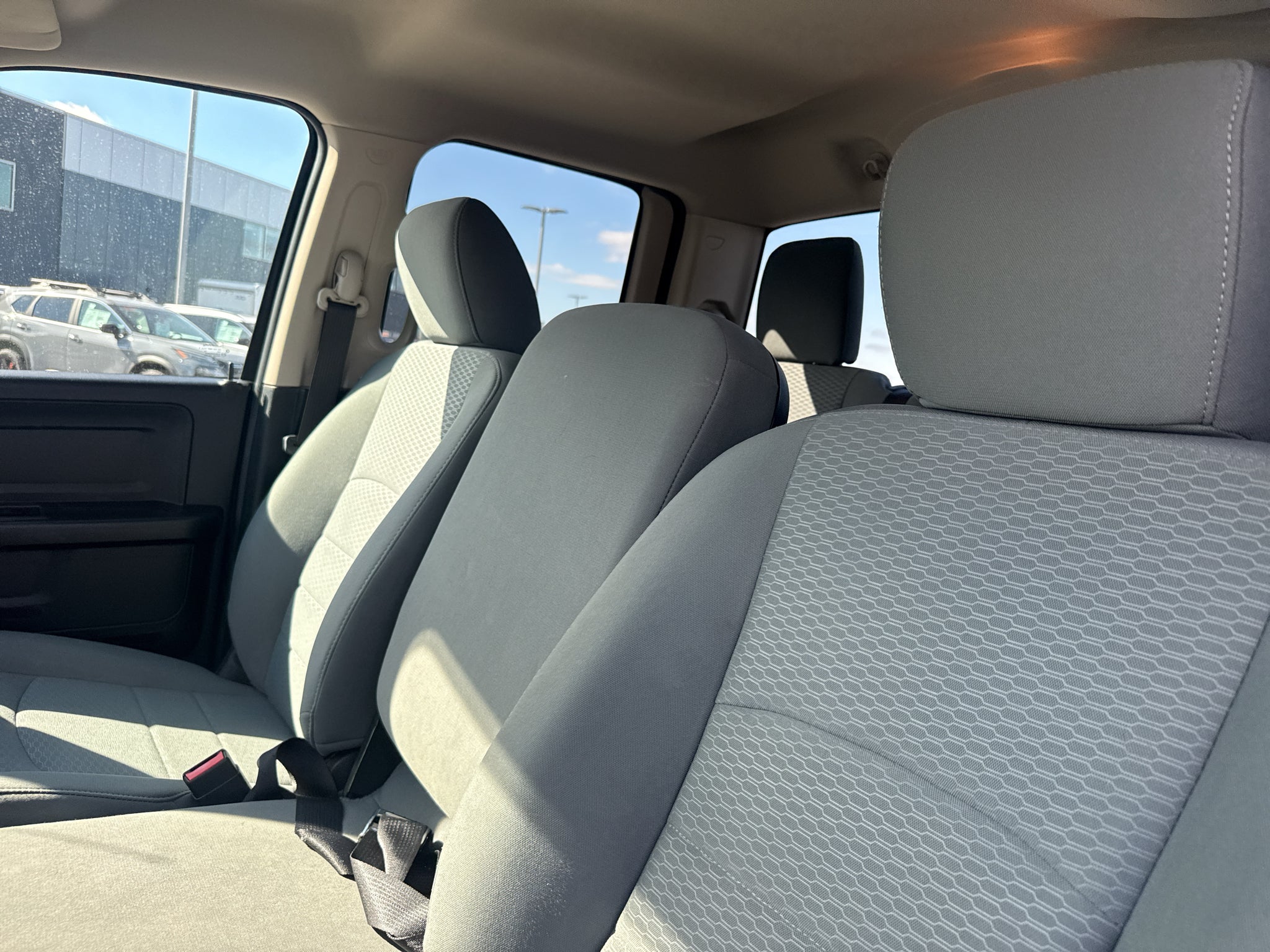 2018 RAM 1500 Express Quad Cab 4x4 6'4" Box
