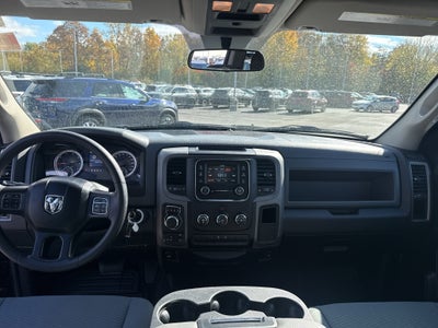 2018 RAM 1500 Express Quad Cab 4x4 6'4" Box