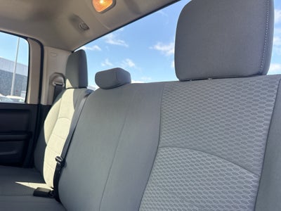 2018 RAM 1500 Express Quad Cab 4x4 6'4" Box