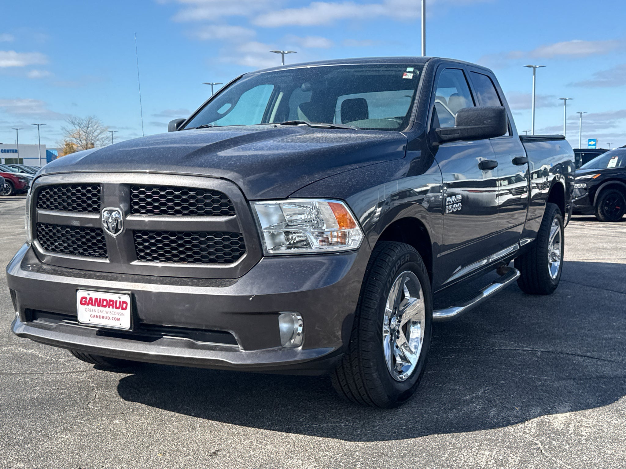 2018 RAM 1500 Express Quad Cab 4x4 6'4" Box
