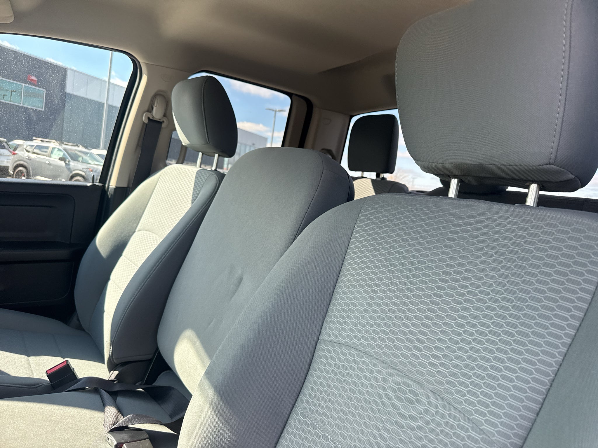 2017 RAM 1500 Express Quad Cab 4x4 6'4" Box