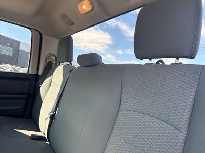 2017 RAM 1500 Express Quad Cab 4x4 6'4" Box