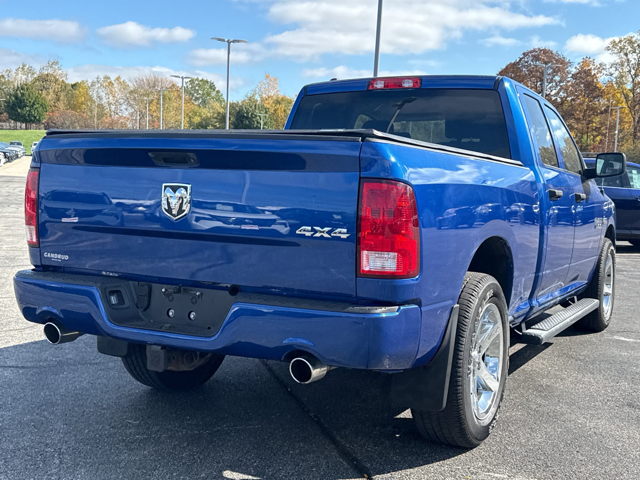 2017 RAM 1500 Express Quad Cab 4x4 6'4" Box