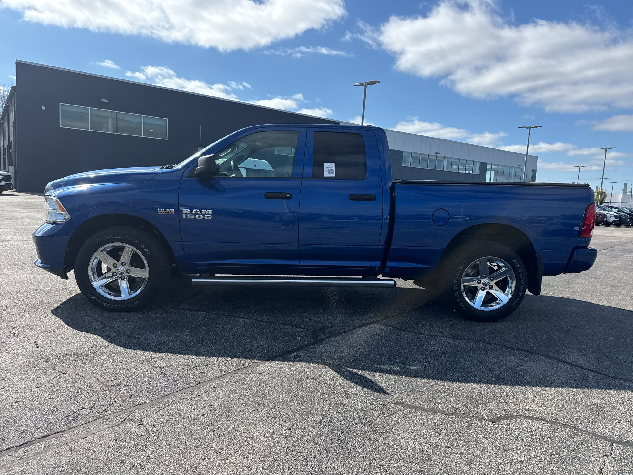 2017 RAM 1500 Express Quad Cab 4x4 6'4" Box