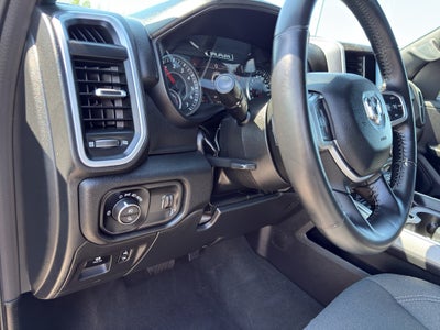 2022 RAM 1500 Big Horn Quad Cab 4x4 6'4" Box