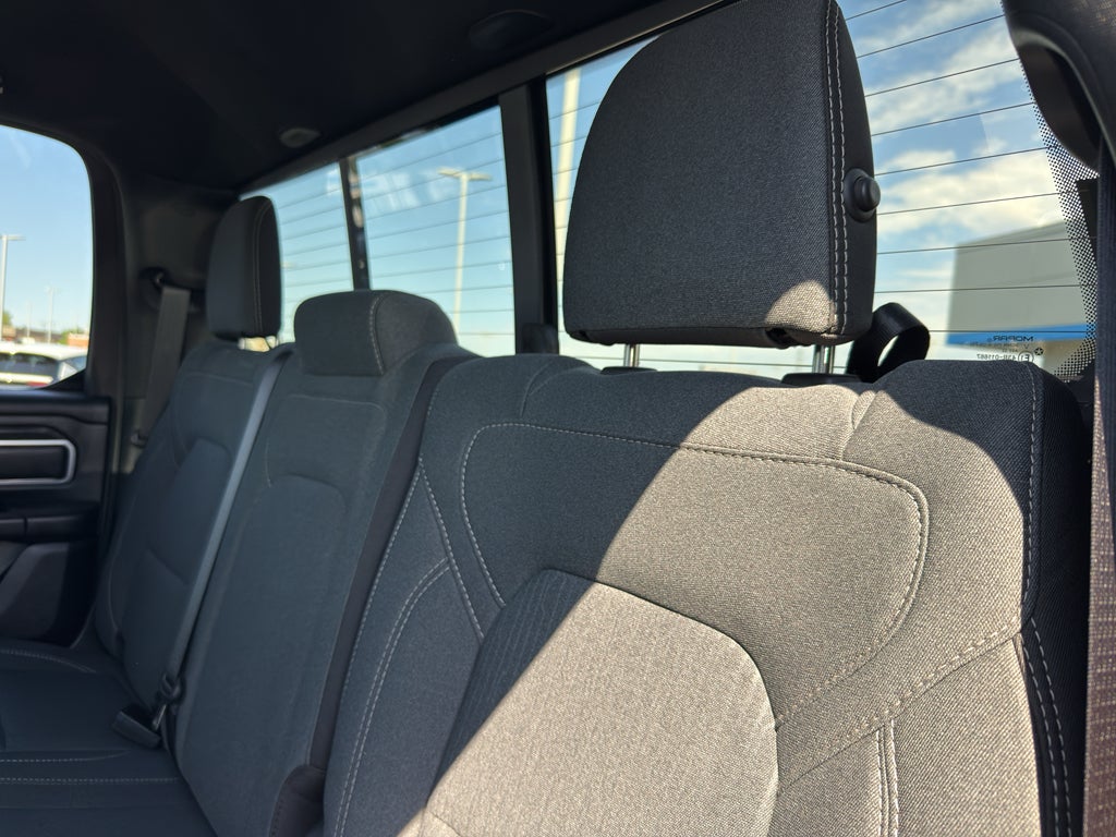 2022 RAM 1500 Big Horn Quad Cab 4x4 6'4" Box
