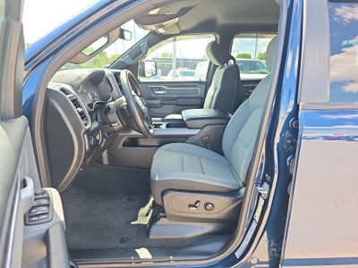 2022 RAM 1500 Big Horn Crew Cab 4x4 5'7" Box