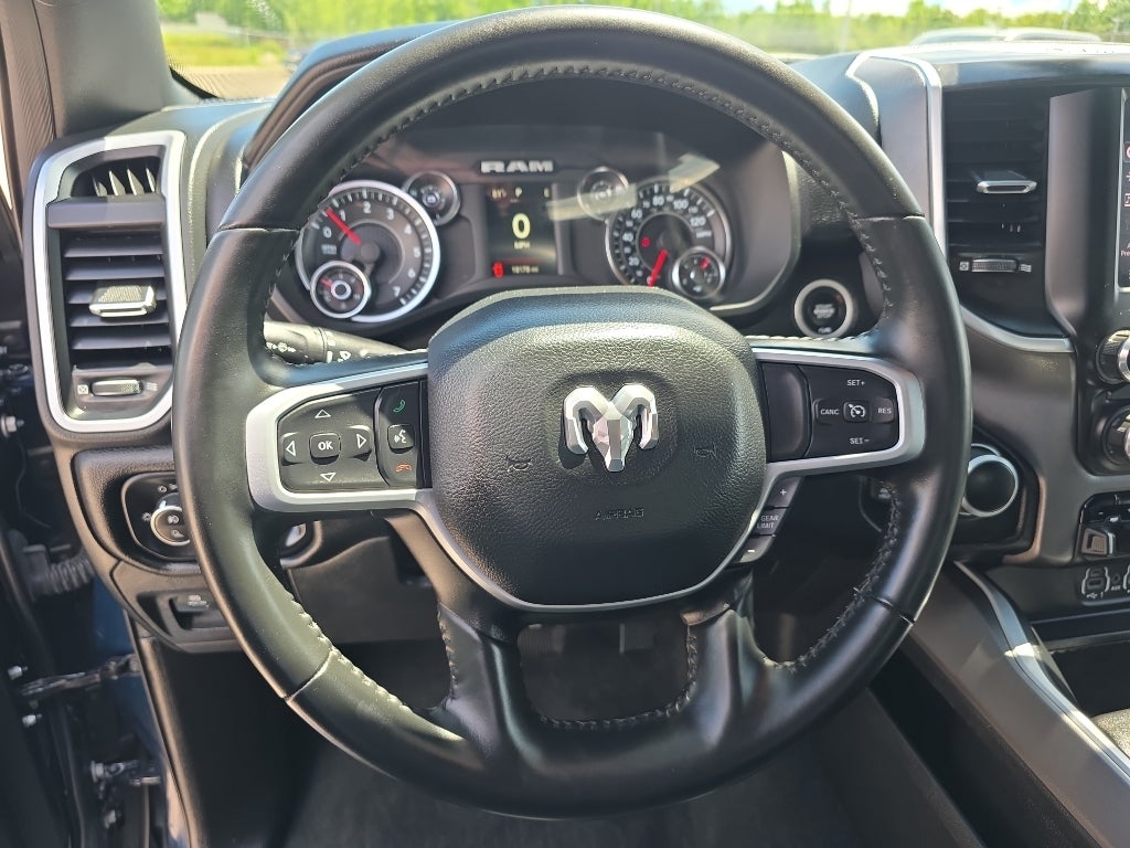2022 RAM 1500 Big Horn Crew Cab 4x4 5'7" Box