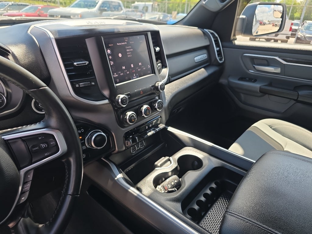 2022 RAM 1500 Big Horn Crew Cab 4x4 5'7" Box
