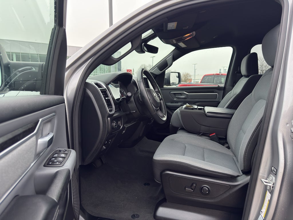 2022 RAM 1500 Big Horn Quad Cab 4x4 6'4" Box
