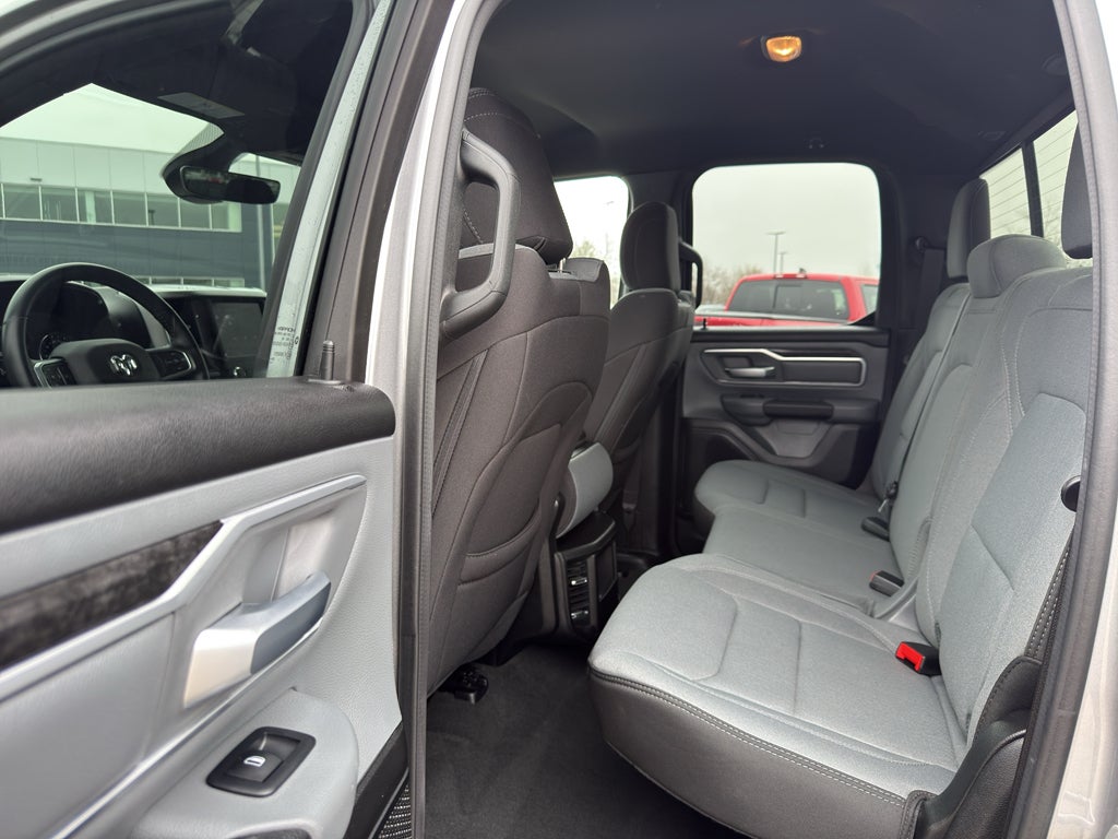 2022 RAM 1500 Big Horn Quad Cab 4x4 6'4" Box