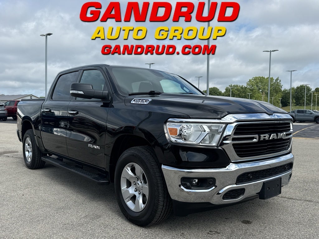2020 RAM 1500 Big Horn Crew Cab 4x4 5'7" Box
