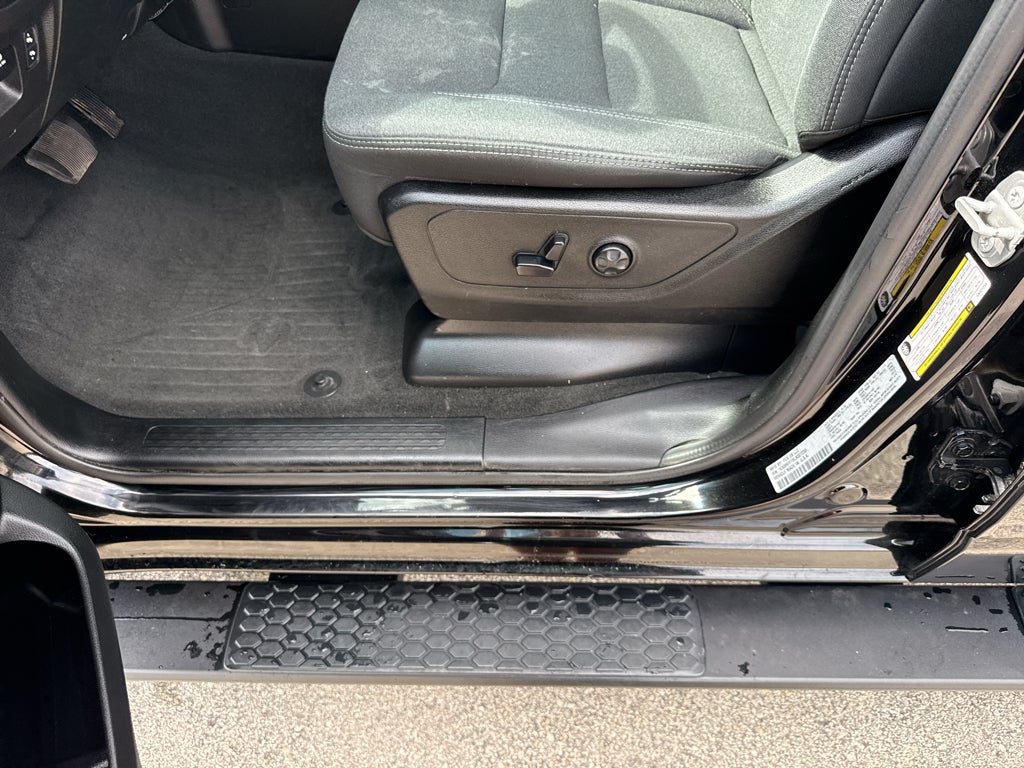 2020 RAM 1500 Big Horn Crew Cab 4x4 5'7" Box