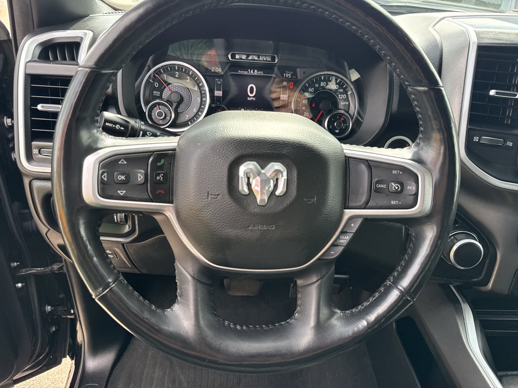 2020 RAM 1500 Big Horn Crew Cab 4x4 5'7" Box