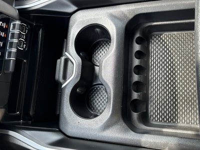 2020 RAM 1500 Big Horn Crew Cab 4x4 5'7" Box