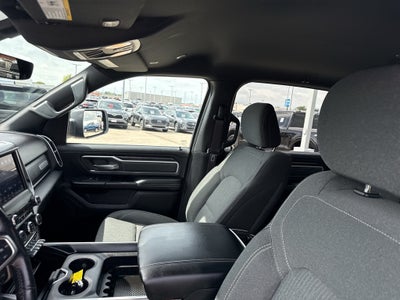 2020 RAM 1500 Big Horn Crew Cab 4x4 5'7" Box