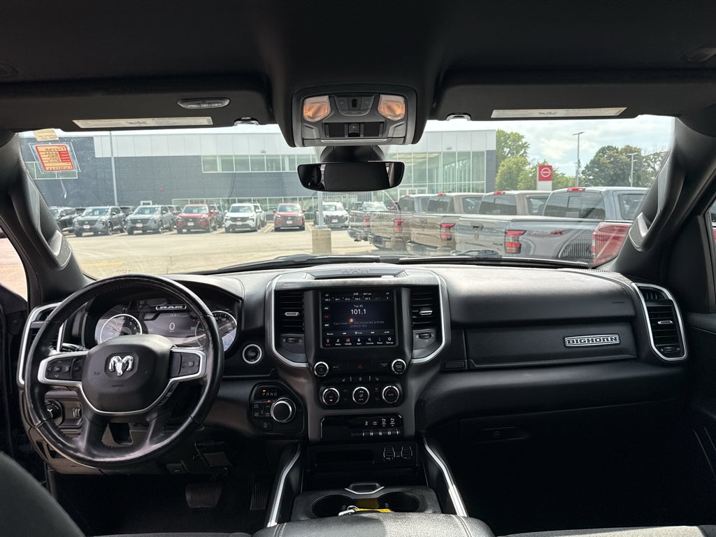 2020 RAM 1500 Big Horn Crew Cab 4x4 5'7" Box