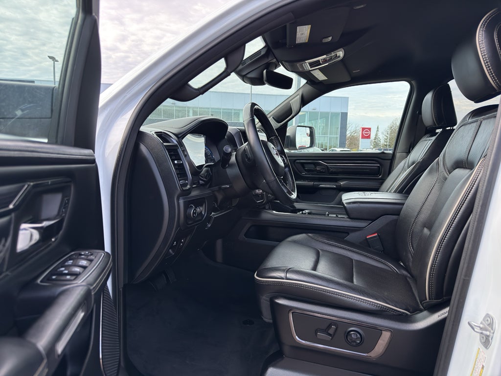 2022 RAM 1500 Limited Crew Cab 4x4 5'7" Box