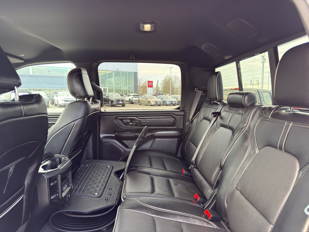 2022 RAM 1500 Limited Crew Cab 4x4 5'7" Box