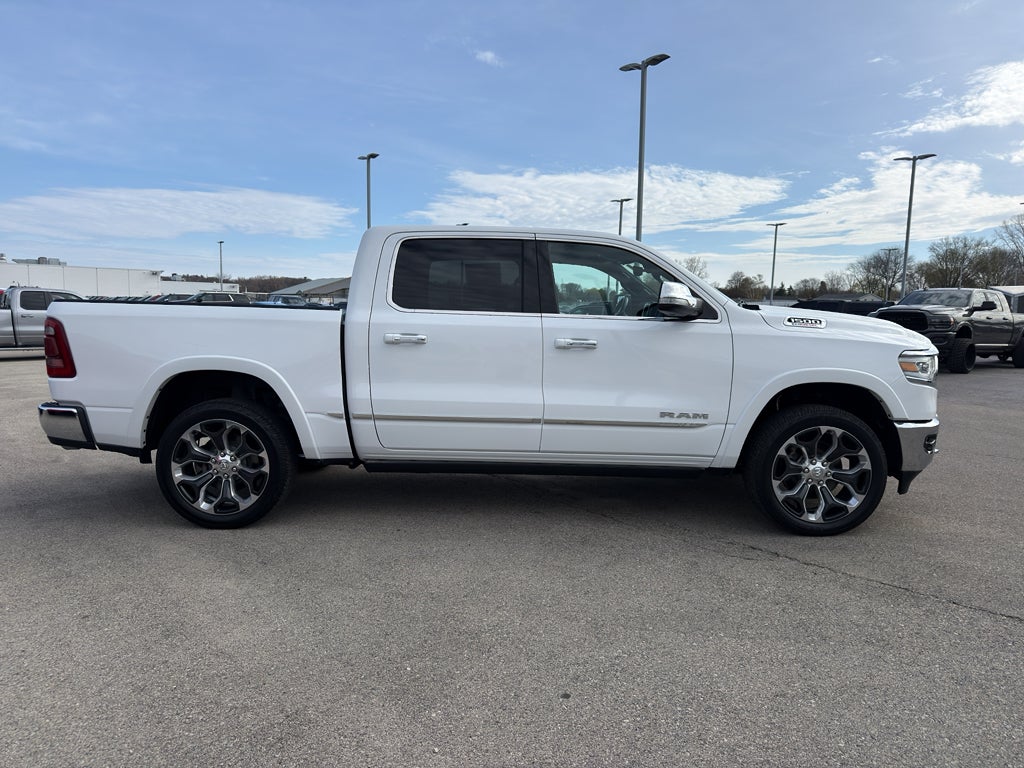 2022 RAM 1500 Limited Crew Cab 4x4 5'7" Box
