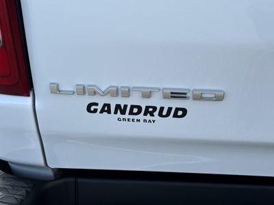 2022 RAM 1500 Limited Crew Cab 4x4 5'7" Box