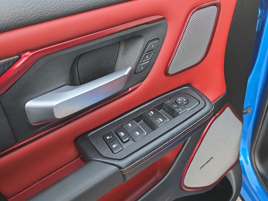 2025 RAM RAM 1500 Base