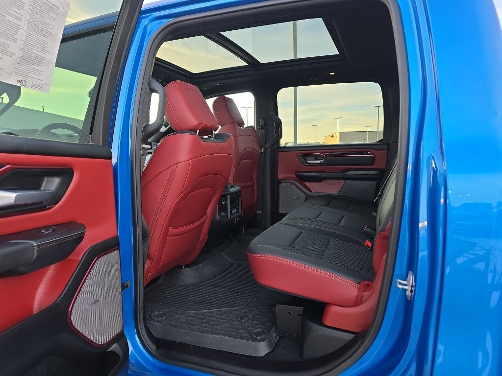 2025 RAM RAM 1500 Base