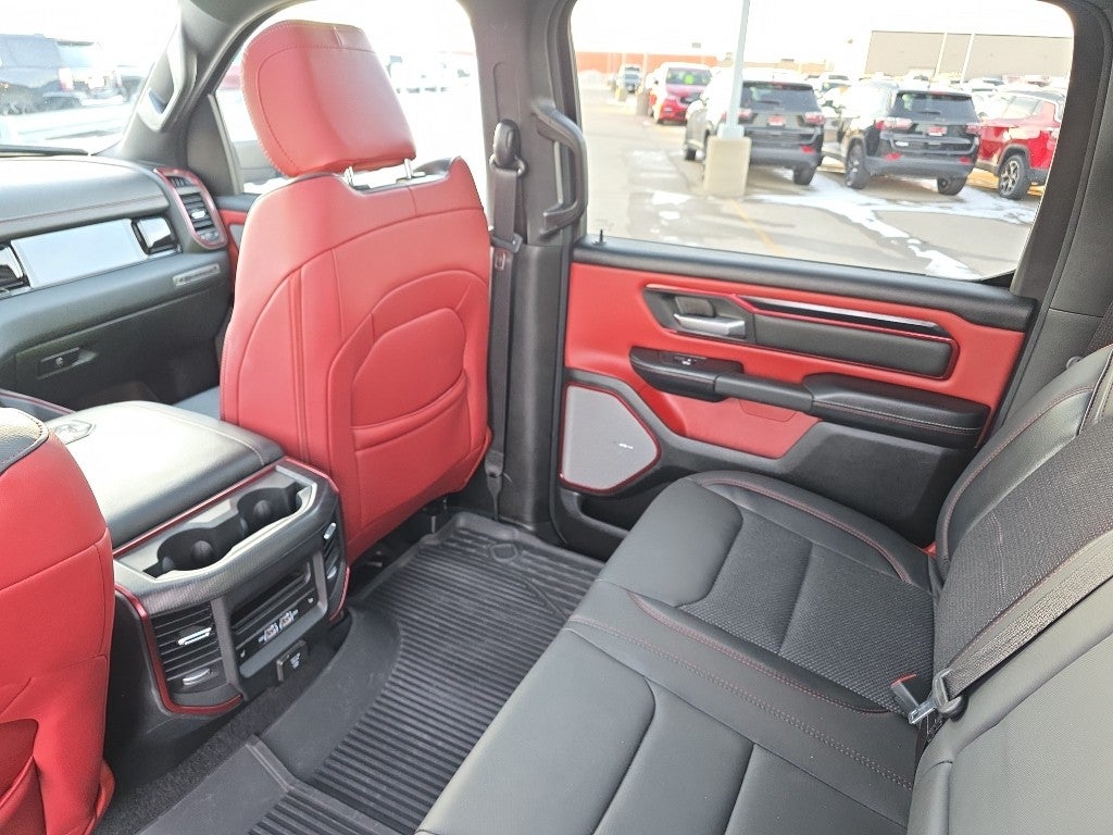 2025 RAM RAM 1500 Base