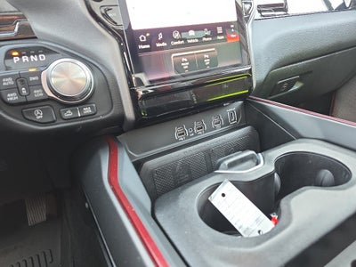 2025 RAM RAM 1500 Base