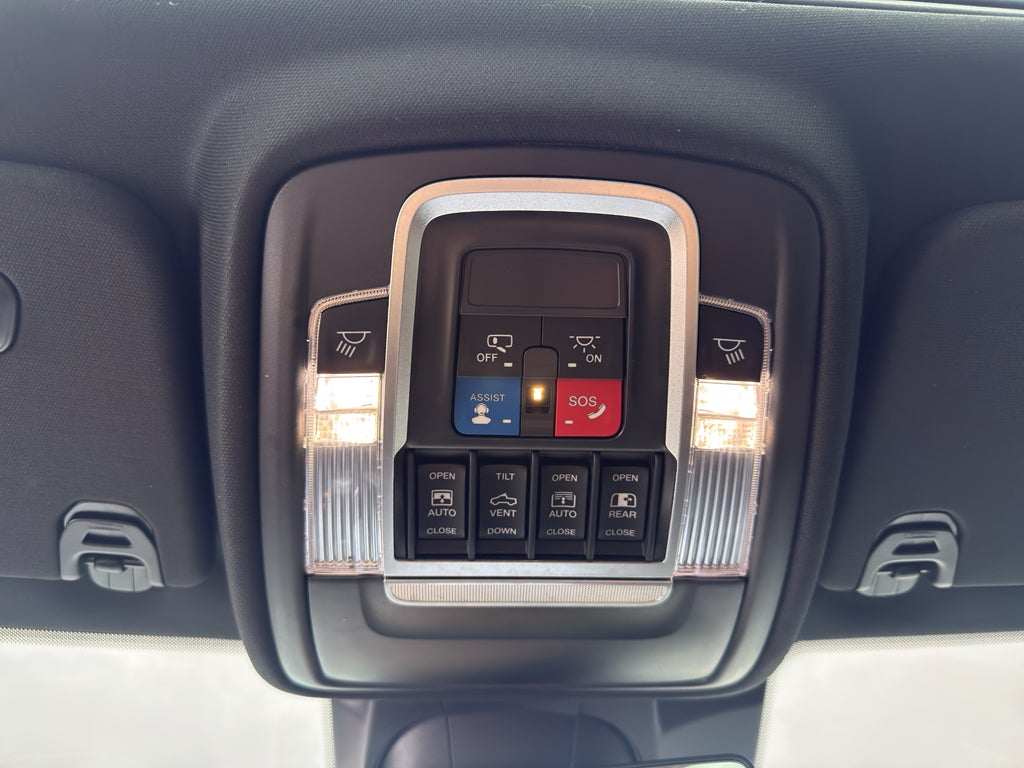 2022 RAM 1500 Rebel Crew Cab 4x4 5'7" Box
