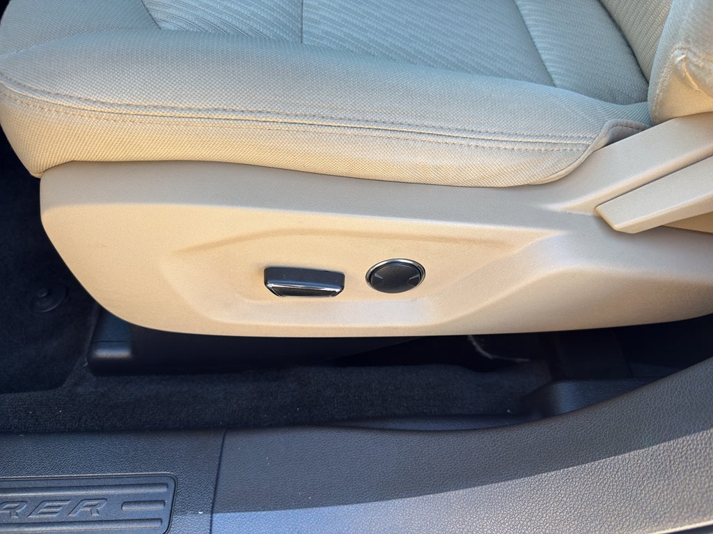 2017 Ford Explorer Base