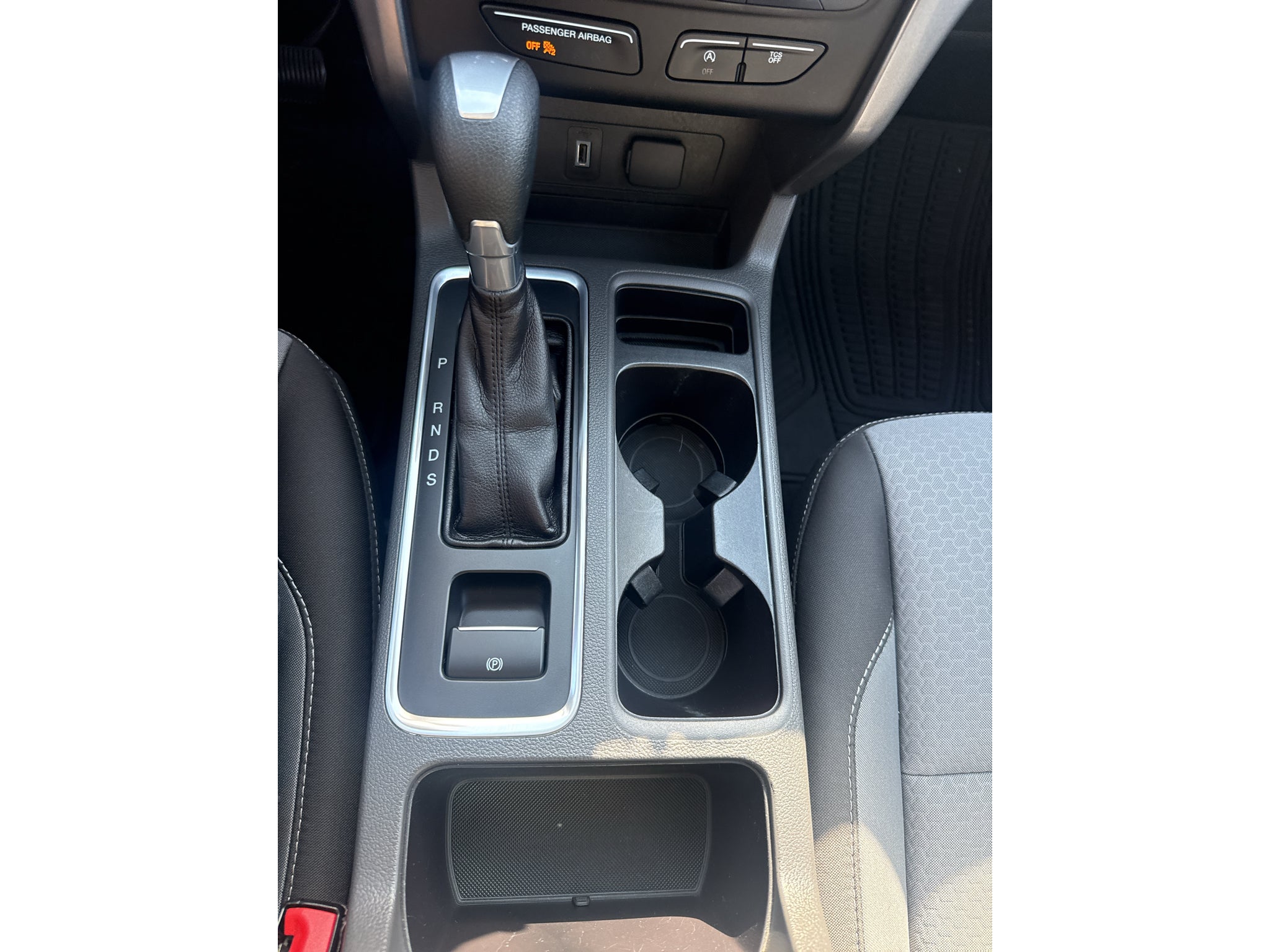 2017 Ford Escape SE - Photo 9