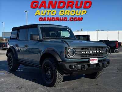 2023 Ford Bronco Base