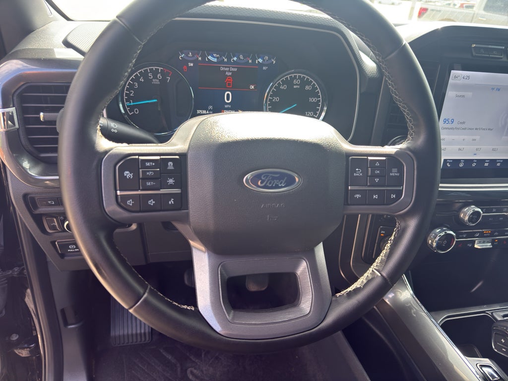 2023 Ford F-150 XLT - Photo 18