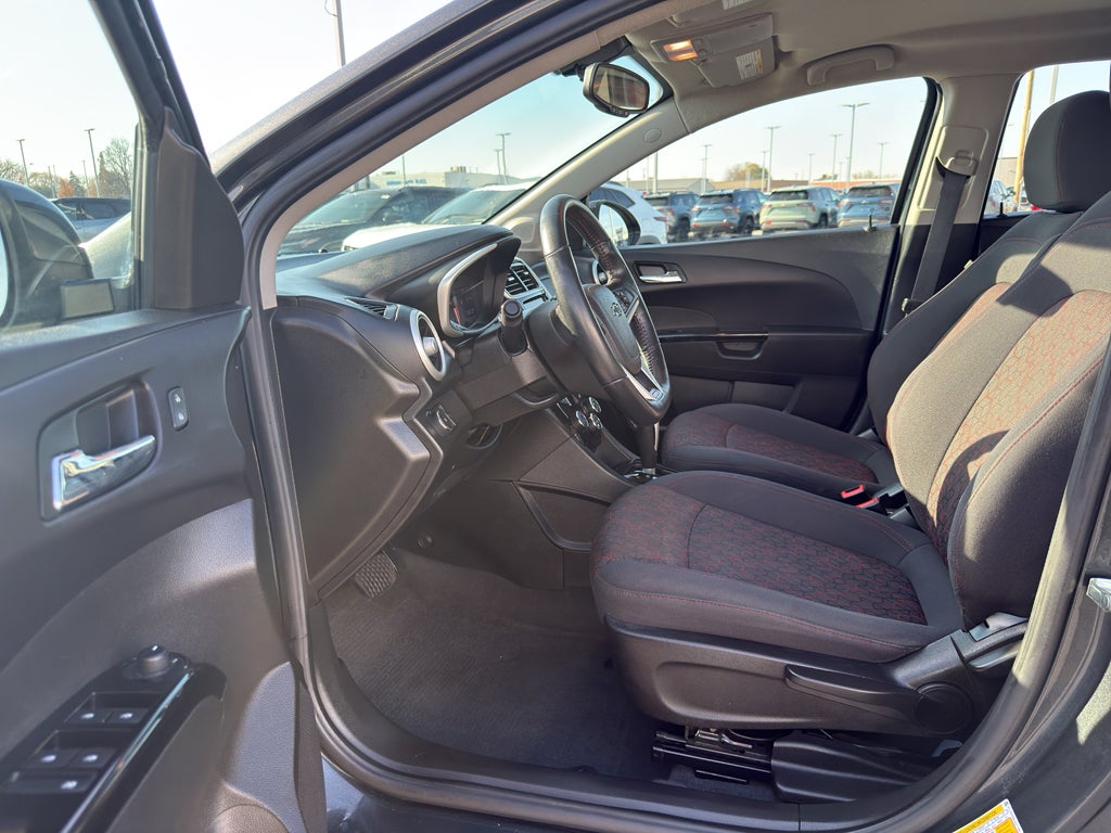 2020 Chevrolet Sonic LT 5-Door