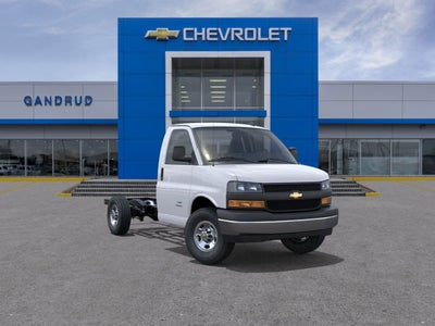 2025 Chevrolet Express Cutaway 3500 1WT