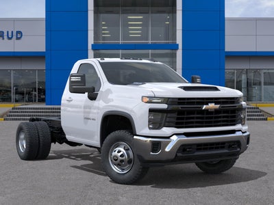 2025 Chevrolet Silverado 3500 HD Chassis Cab Work Truck