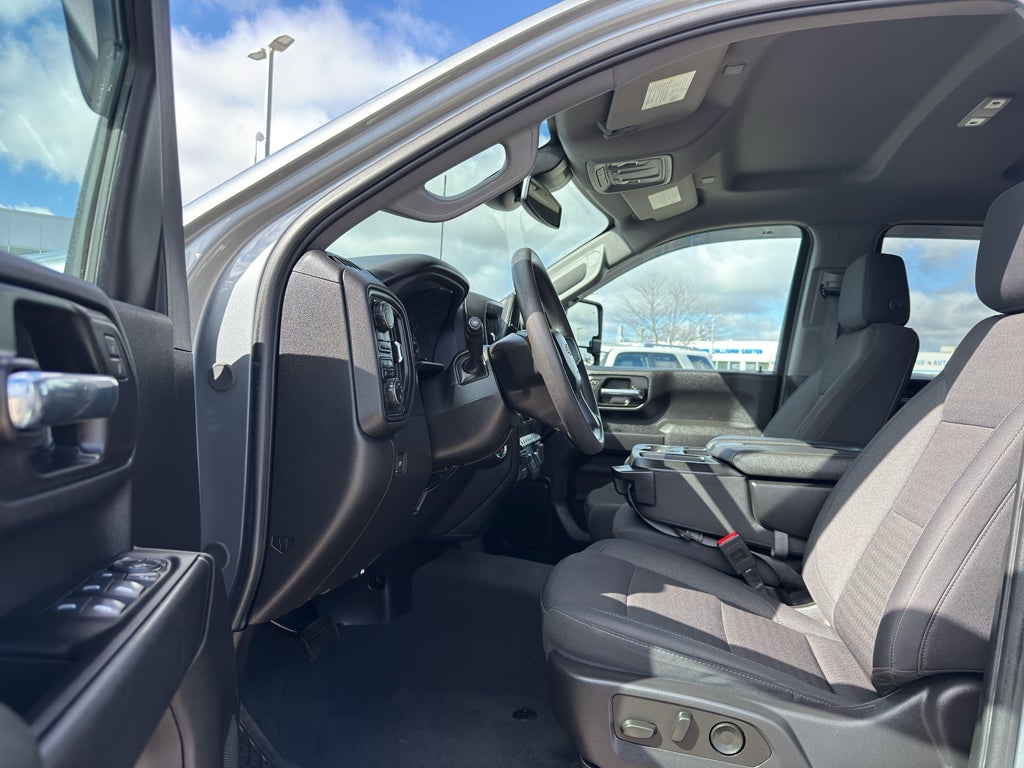 2024 Chevrolet Silverado 2500 HD Custom