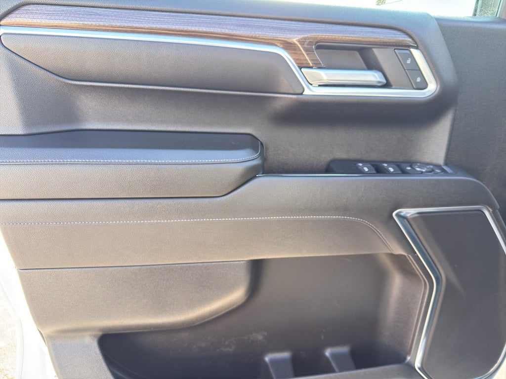 2022 Chevrolet Silverado 1500 LT (2FL)