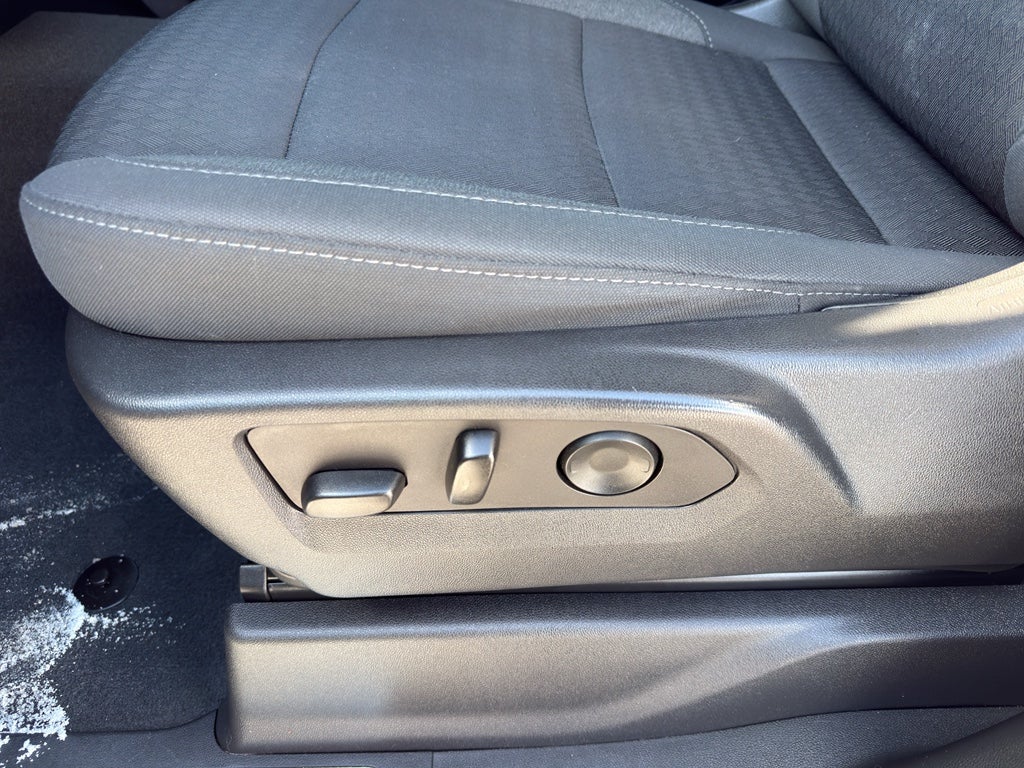 2022 Chevrolet Silverado 1500 LT (2FL)