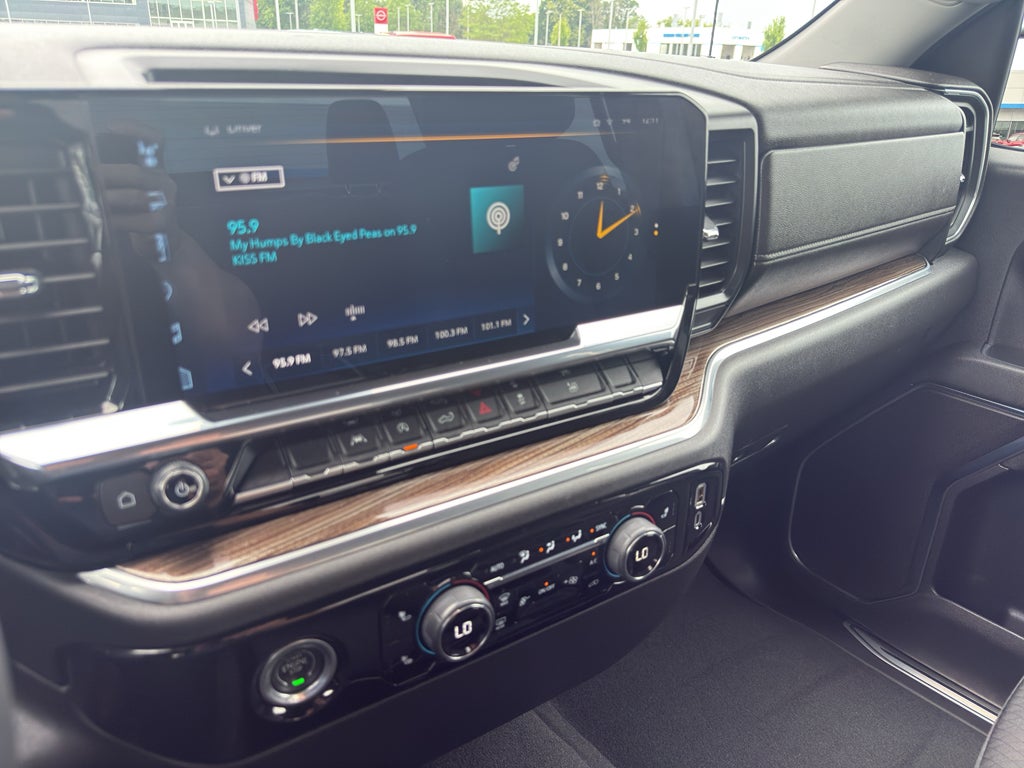 2023 Chevrolet Silverado 1500 LT (2FL)