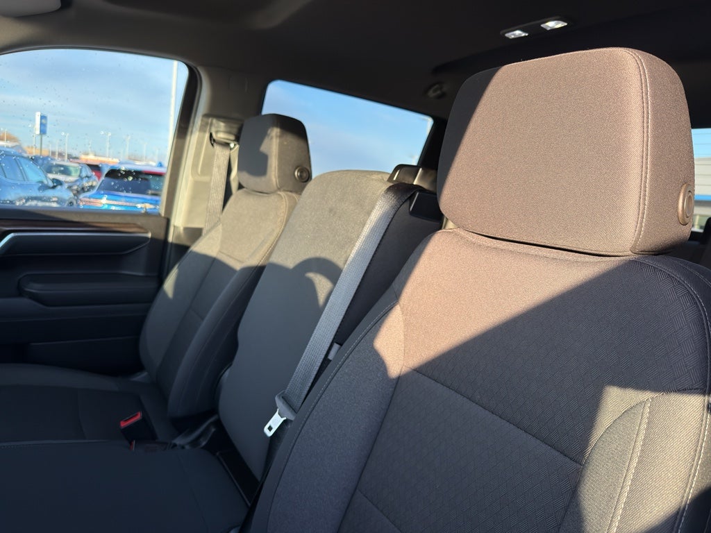 2025 Chevrolet Silverado 1500 LT (2FL)