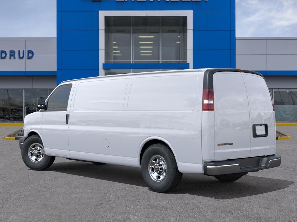 2026 Chevrolet Express Cargo WT