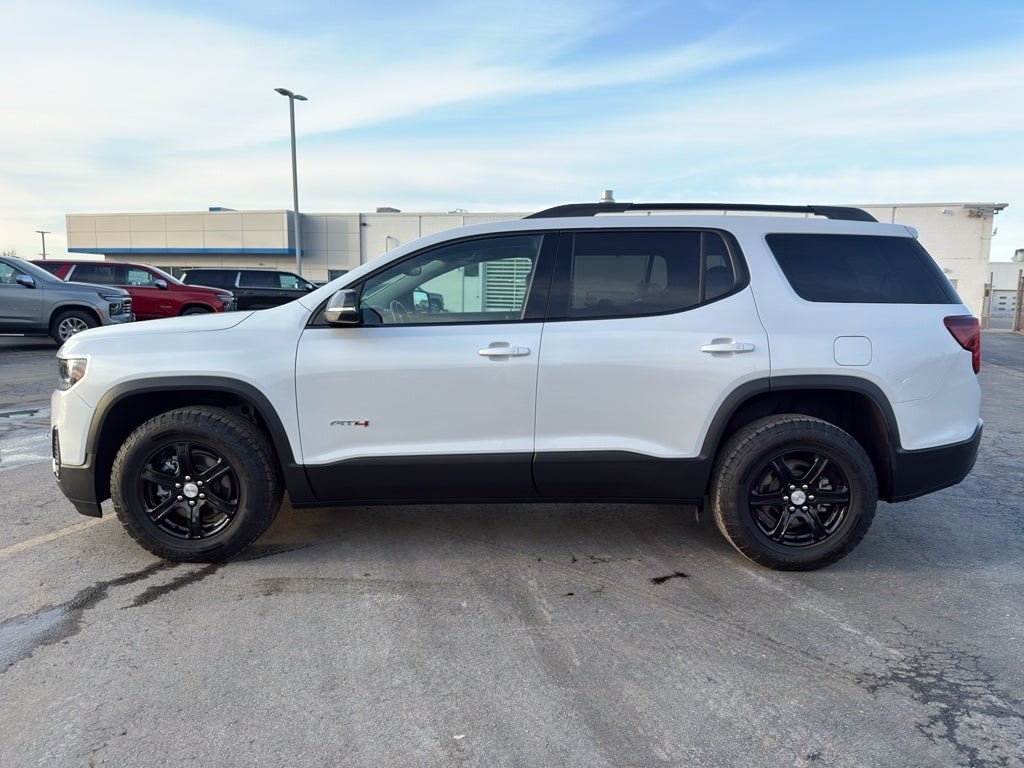 2023 GMC Acadia AT4