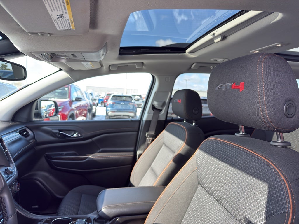 2023 GMC Acadia AT4