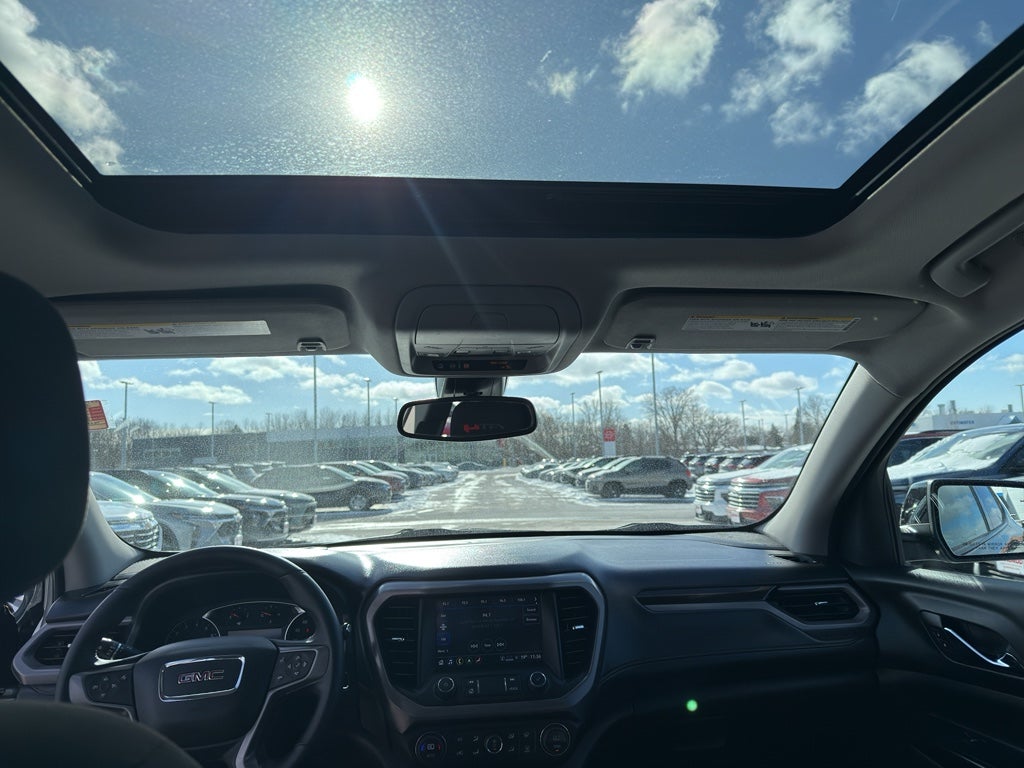2023 GMC Acadia AT4